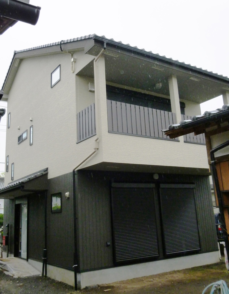 青梅市　ﾘｸｼﾙｿｰﾗｰ創ｴﾈ　和モダン住宅